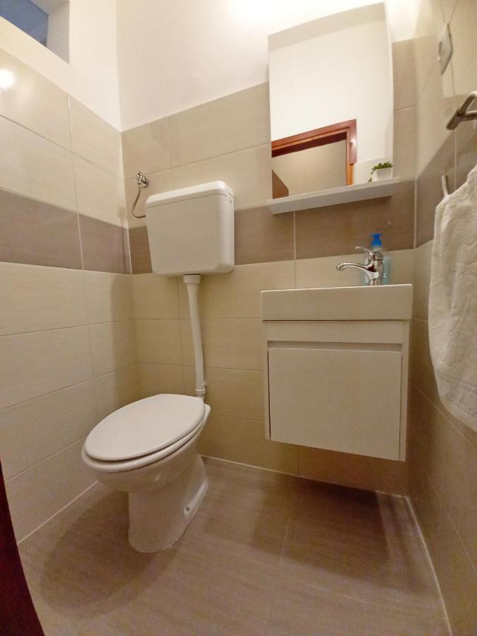 Apartments Tina & Denis Пула Экстерьер фото